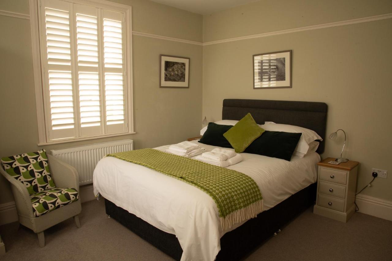 Lewesdon B&B Lyme Regis Esterno foto